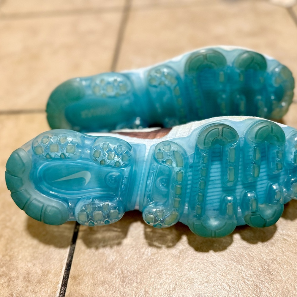 Nike White Flyknit VaporMax Sneakers with Copper Swoosh and Teal Sole - Picture 6 of 8